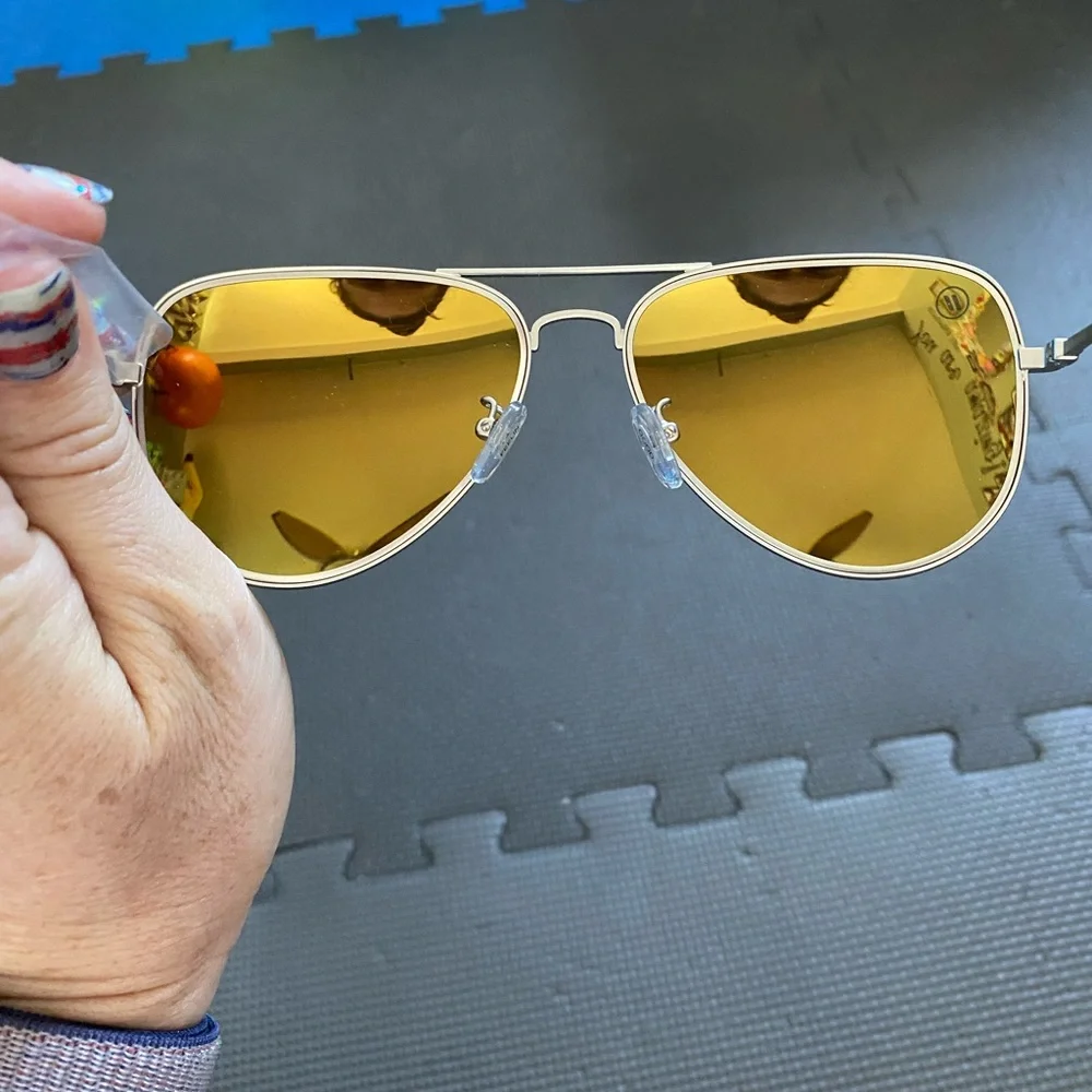 Blenders Polarized  sunglasses - Picture 3 of 7